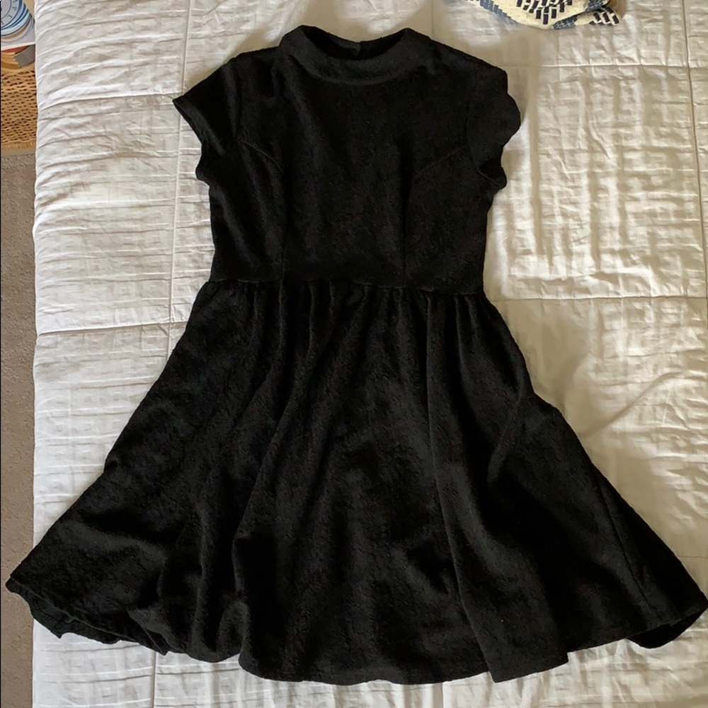 Xhilaration Mock Turtleneck Short Sleeved Dress
